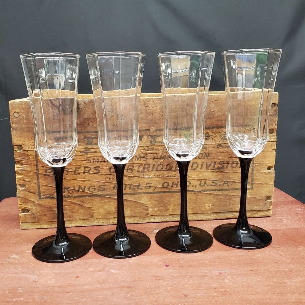 VTG France Luminarc Octime Black Stem Champagne Flutes Glasses Set of 4